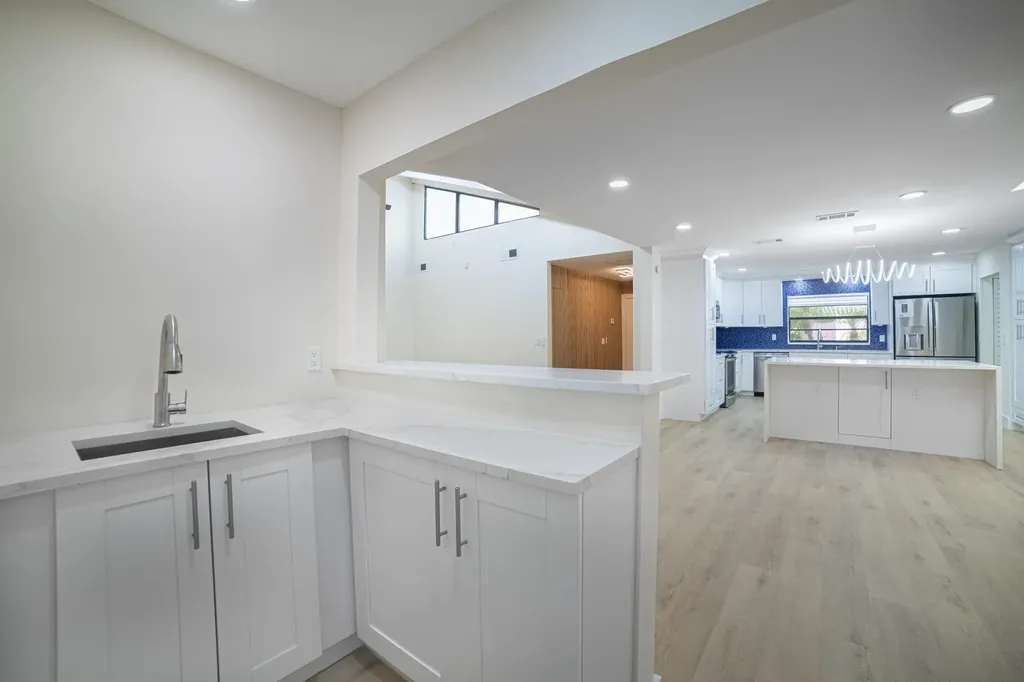 8008 Eastlake Drive Boca Raton FL 33433