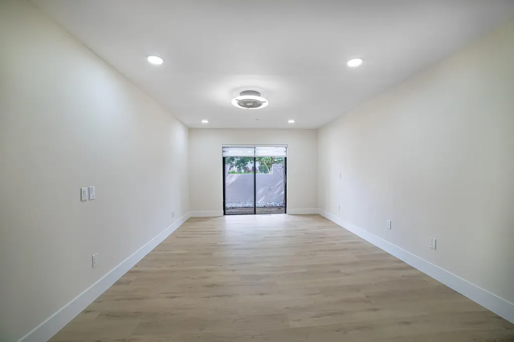 8008 Eastlake Drive Boca Raton FL 33433