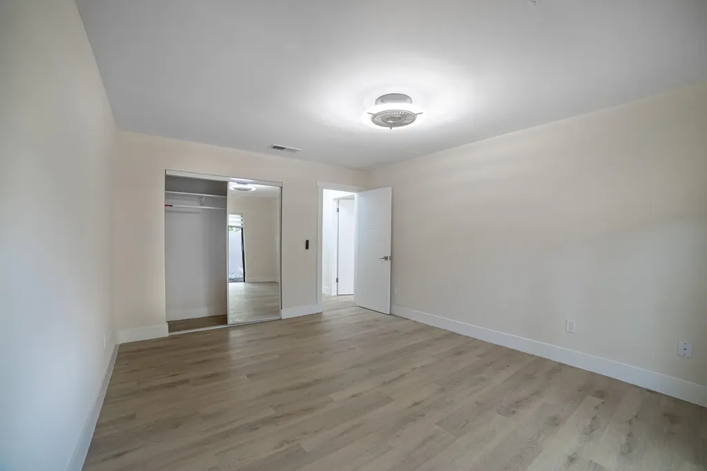 8008 Eastlake Drive Boca Raton FL 33433
