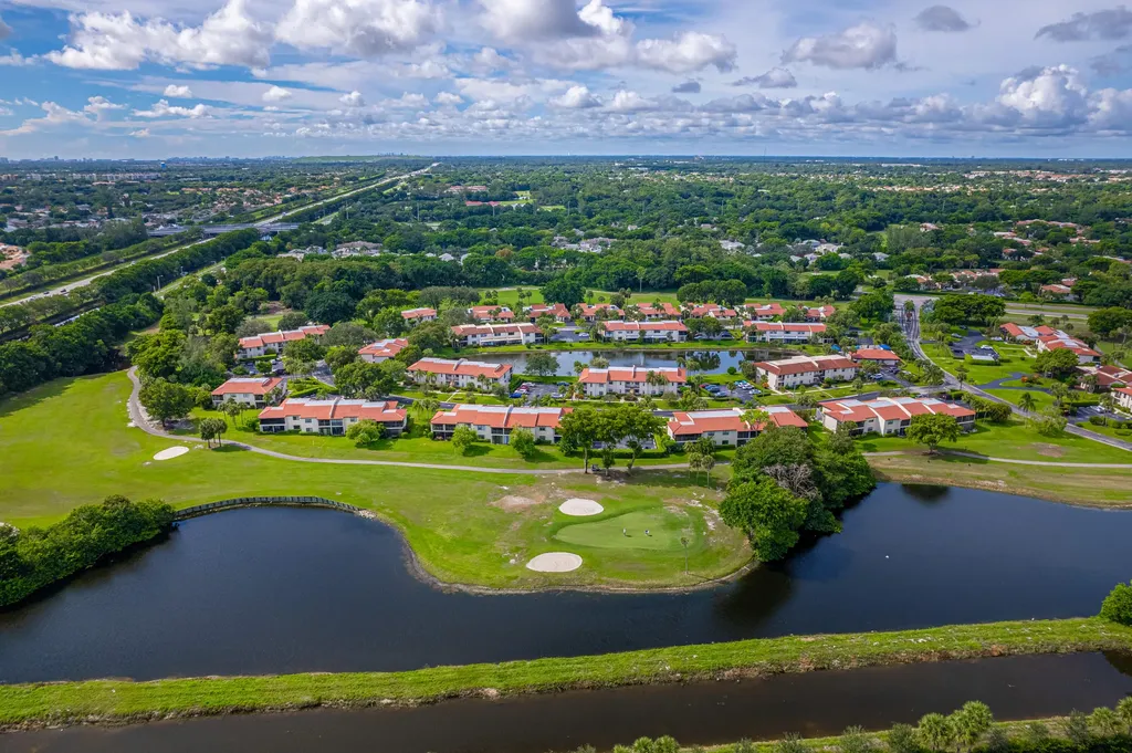8008 Eastlake Drive Boca Raton FL 33433