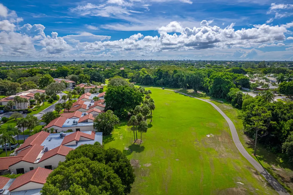 8008 Eastlake Drive Boca Raton FL 33433