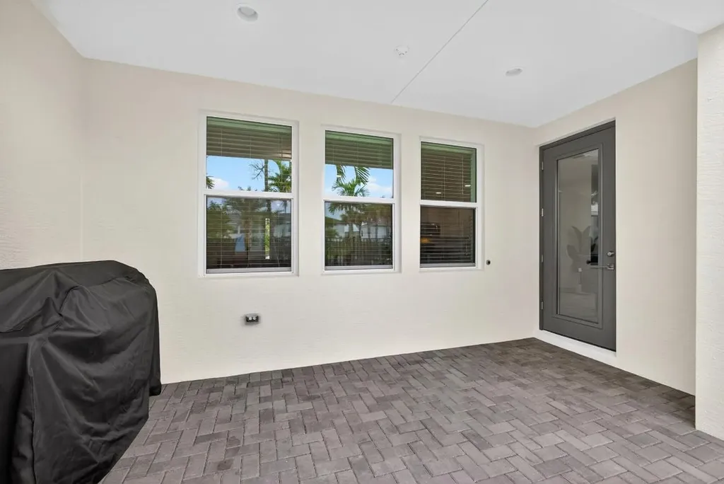 16131 Oakview Drive Westlake FL 33470