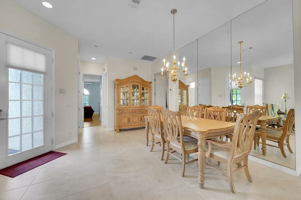 627 SW Saint Thomas Cove Port St Lucie FL 34986
