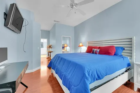 627 SW Saint Thomas Cove Port St Lucie FL 34986
