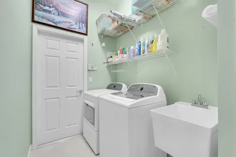 627 SW Saint Thomas Cove Port St Lucie FL 34986