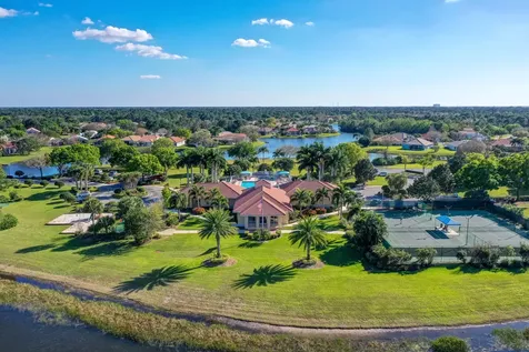 627 SW Saint Thomas Cove Port St Lucie FL 34986