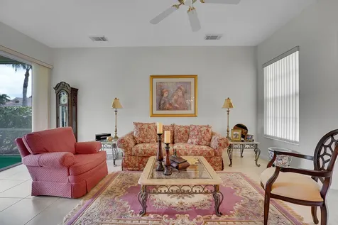 627 SW Saint Thomas Cove Port St Lucie FL 34986