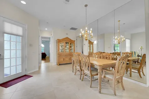 627 SW Saint Thomas Cove Port St Lucie FL 34986