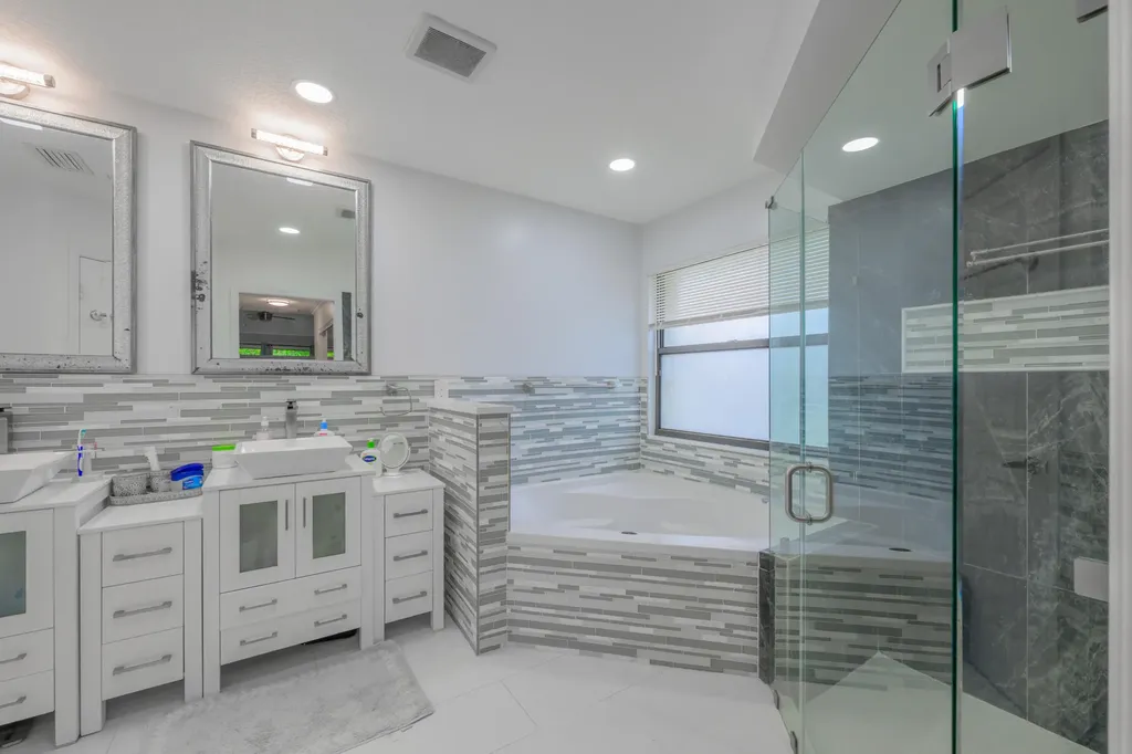 221 Cypress Trace Royal Palm Beach FL 33411
