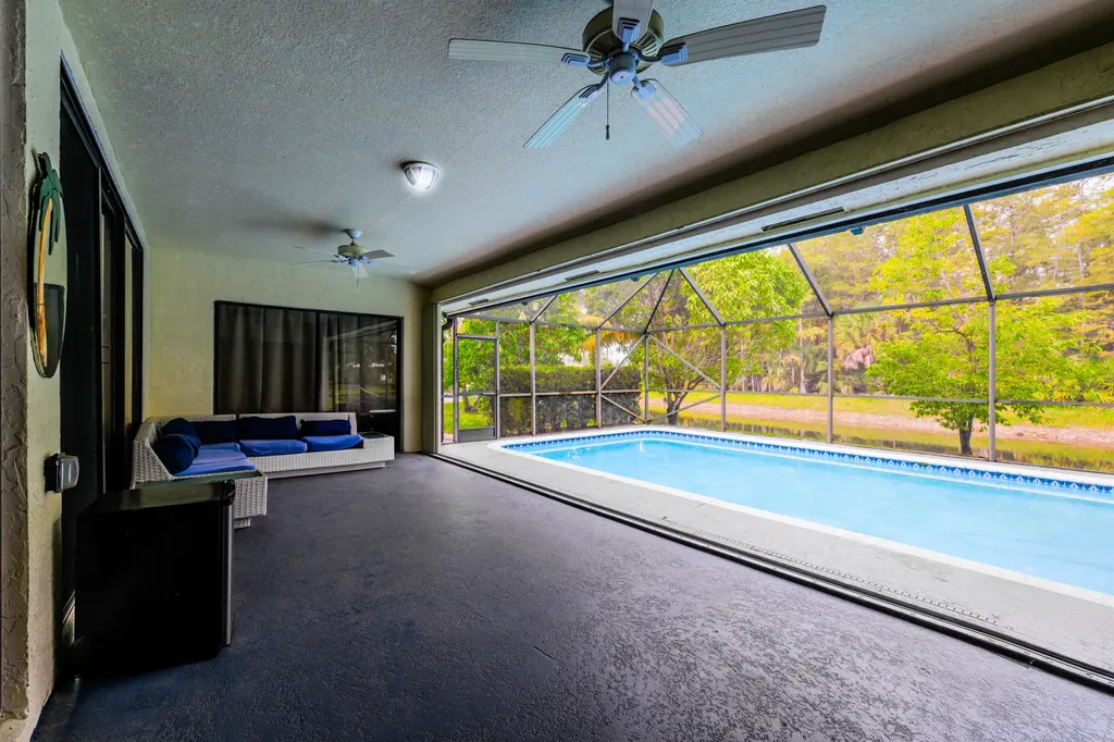 221 Cypress Trace Royal Palm Beach FL 33411