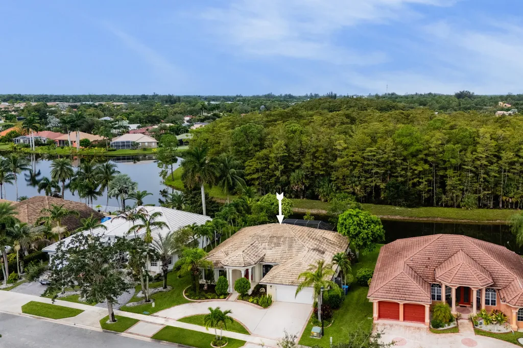 221 Cypress Trace Royal Palm Beach FL 33411