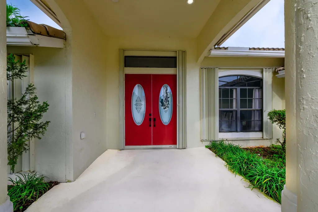 221 Cypress Trace Royal Palm Beach FL 33411