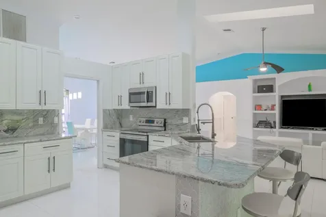 221 Cypress Trace Royal Palm Beach FL 33411