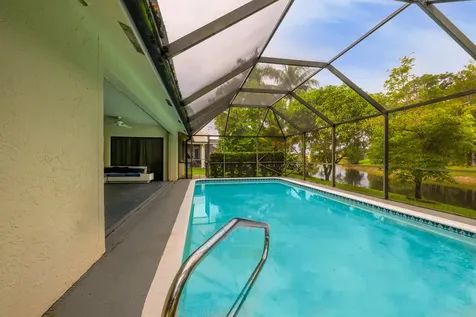 221 Cypress Trace Royal Palm Beach FL 33411