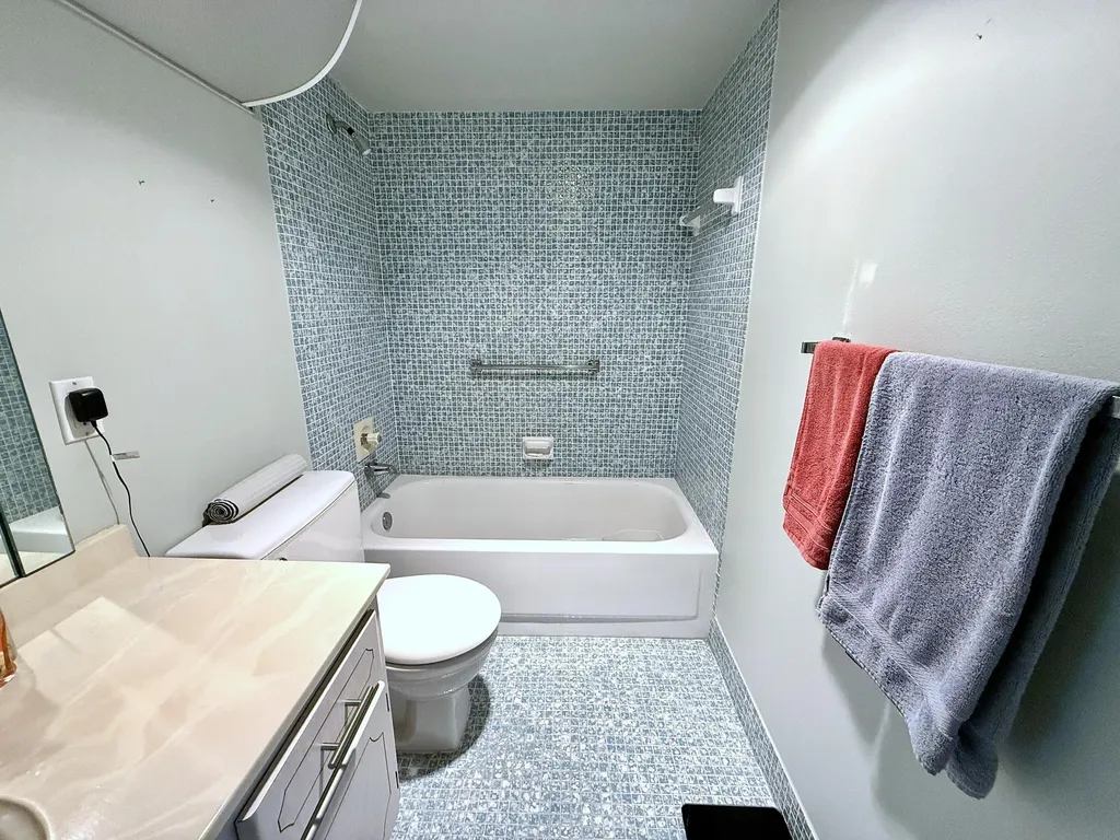 3032 Oakridge D Deerfield Beach FL 33442