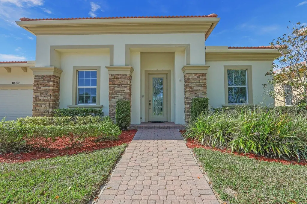 10007 SW Ambrose Way Port St Lucie FL 34986