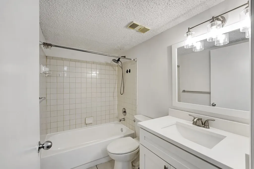 6315 La Costa Drive Boca Raton FL 33433
