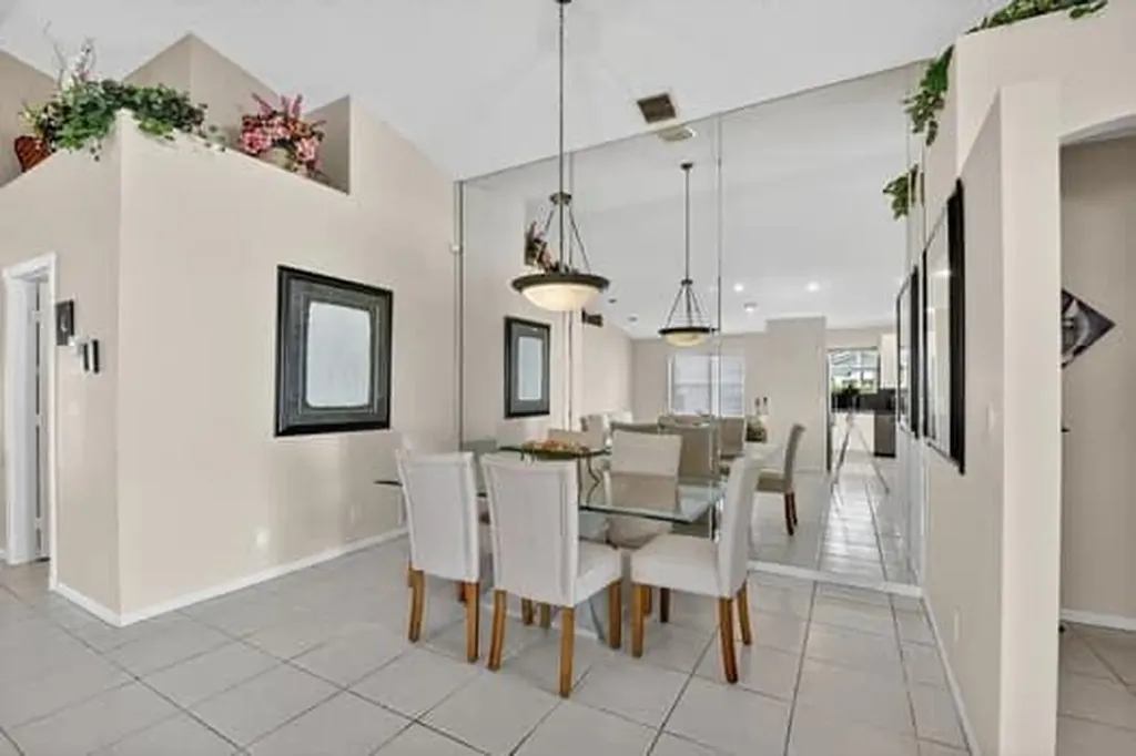 10299 Utopia Circle W Boynton Beach FL 33437