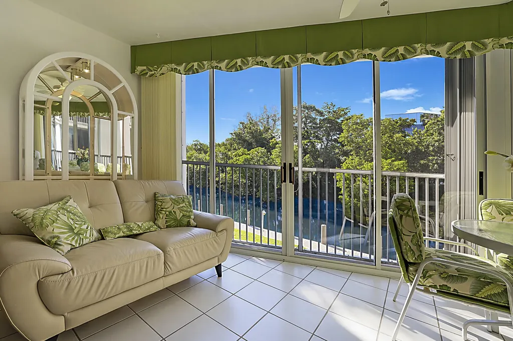 700 NE Harbour Terrace Boca Raton FL 33431