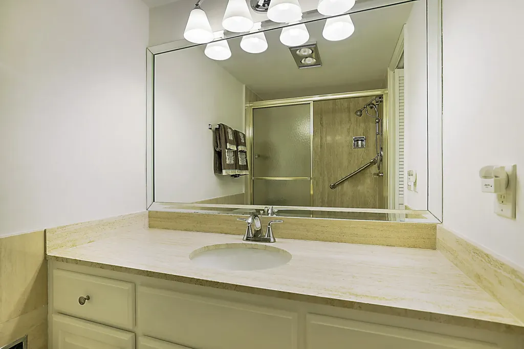 700 NE Harbour Terrace Boca Raton FL 33431