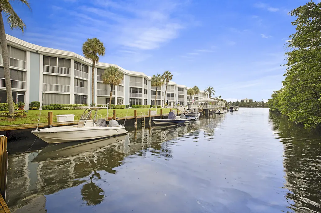 700 NE Harbour Terrace Boca Raton FL 33431