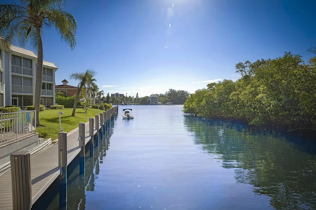 700 NE Harbour Terrace Boca Raton FL 33431