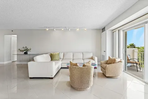 4505 S Ocean Boulevard Highland Beach FL 33487