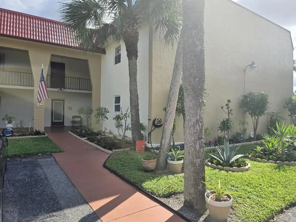 112 Lake Dora Drive West Palm Beach FL 33411