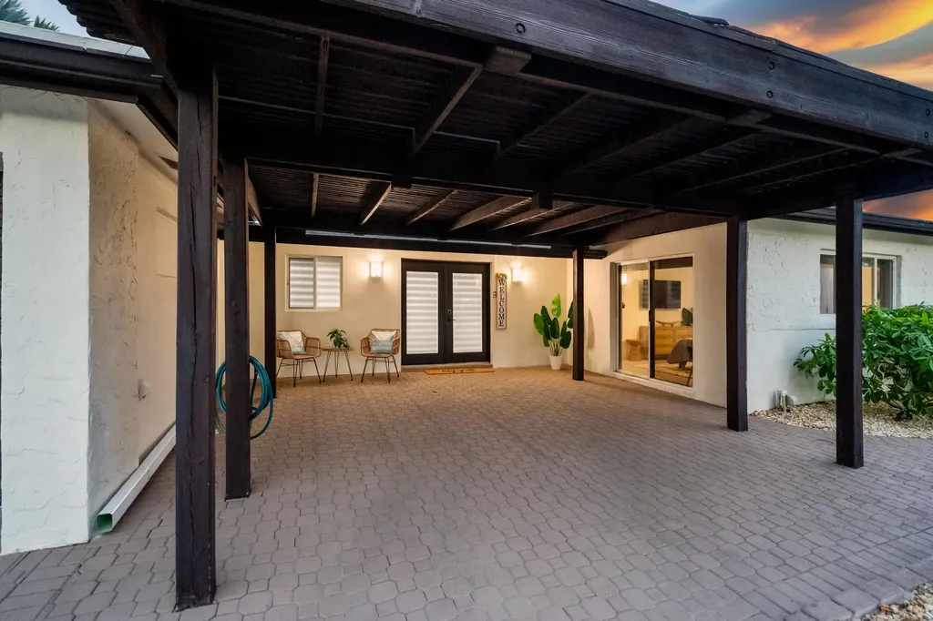 1621 NE 63rd Court Fort Lauderdale FL 33334