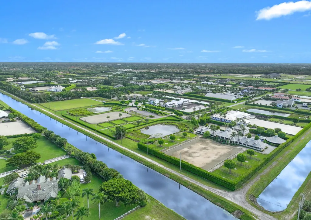 3899 Shutterfly Way Wellington FL 33414