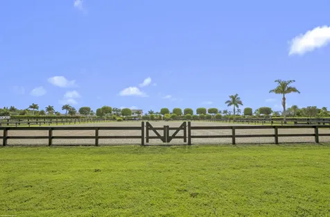 3899 Shutterfly Way Wellington FL 33414