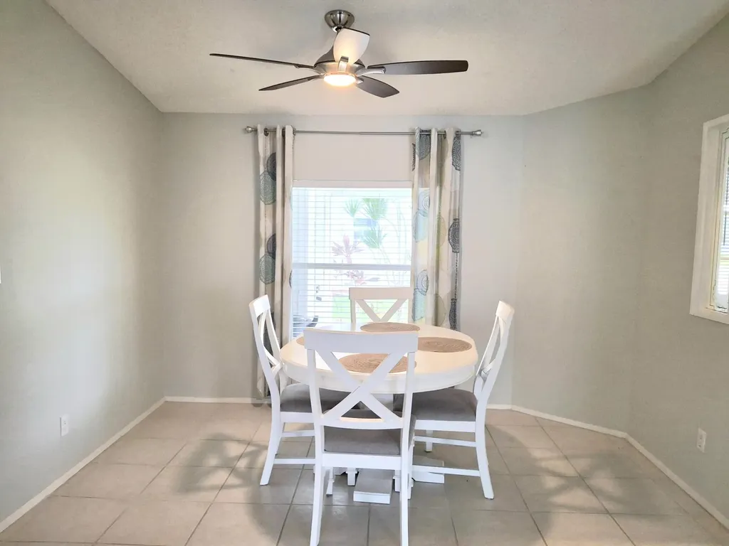 8483 Schefflera Court Port St Lucie FL 34952