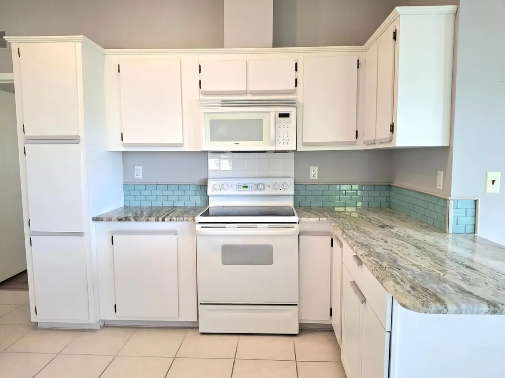 8483 Schefflera Court Port St Lucie FL 34952