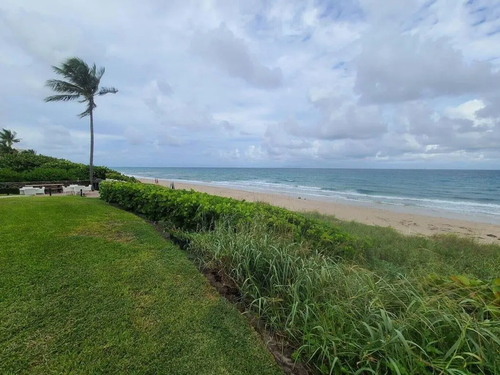 3851 N Ocean Boulevard Gulf Stream FL 33483