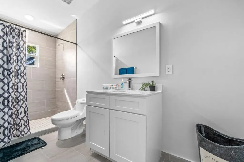 408 SW 4th Street Delray Beach FL 33444