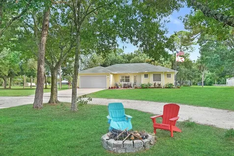 9873 Orange Avenue Fort Pierce FL 34945