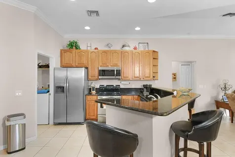 9873 Orange Avenue Fort Pierce FL 34945
