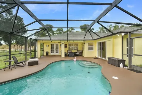 9873 Orange Avenue Fort Pierce FL 34945
