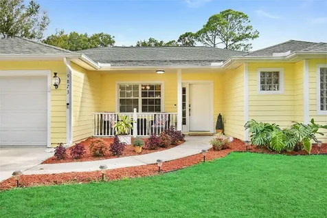 9873 Orange Avenue Fort Pierce FL 34945
