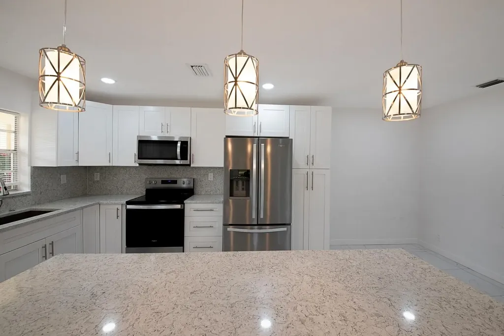 5220 Nesting Way Delray Beach FL 33484