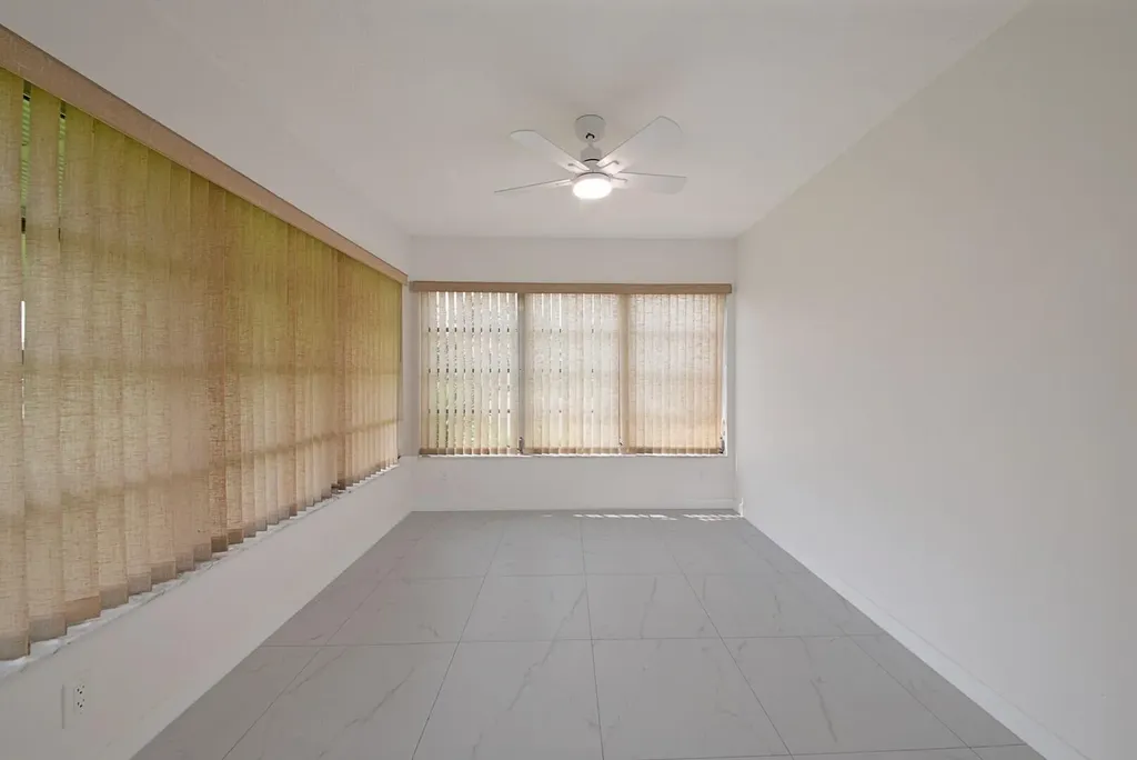 5220 Nesting Way Delray Beach FL 33484