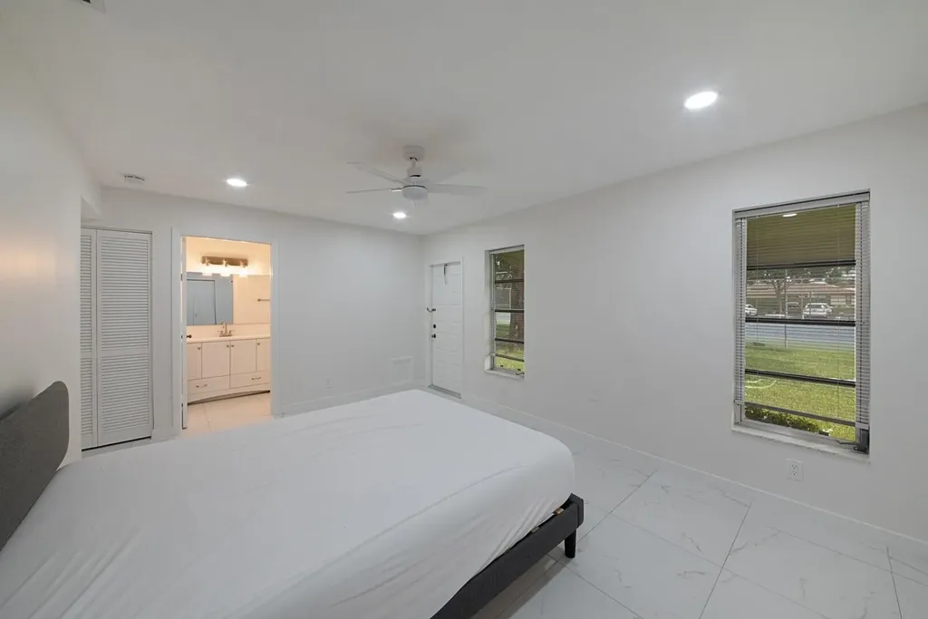5220 Nesting Way Delray Beach FL 33484