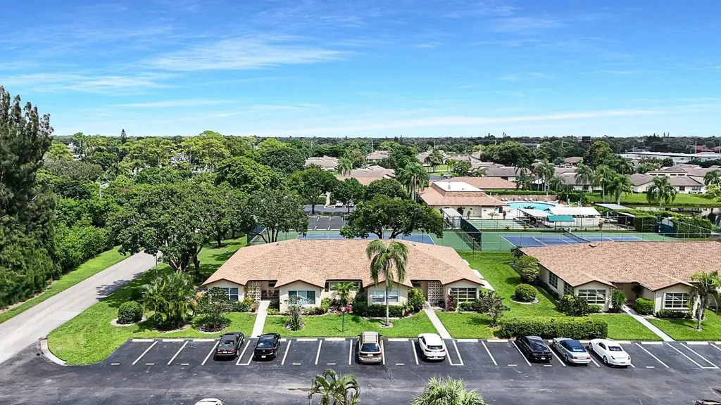 5220 Nesting Way Delray Beach FL 33484