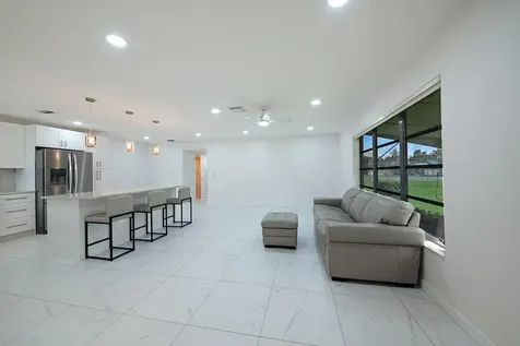 5220 Nesting Way Delray Beach FL 33484