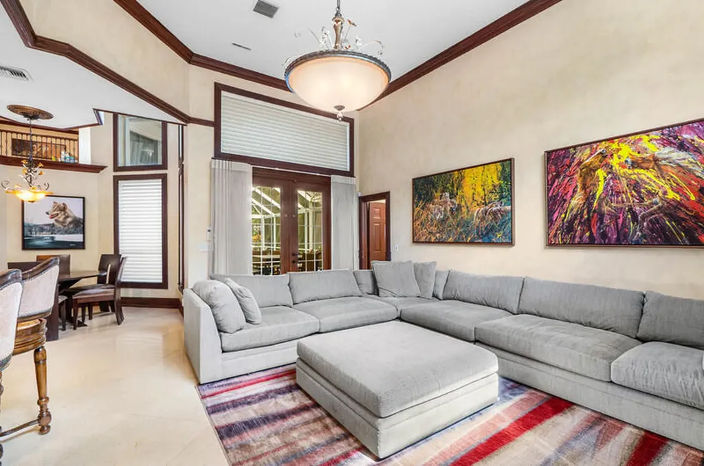 12 Martinique Cove Palm Beach Gardens FL 33418
