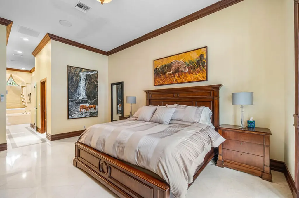 12 Martinique Cove Palm Beach Gardens FL 33418