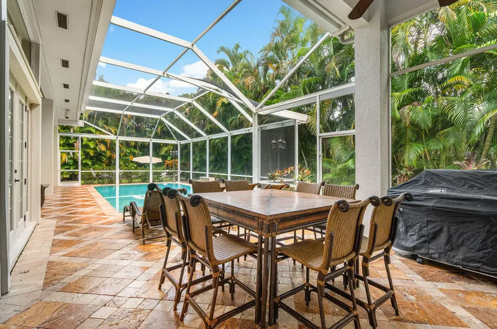 12 Martinique Cove Palm Beach Gardens FL 33418