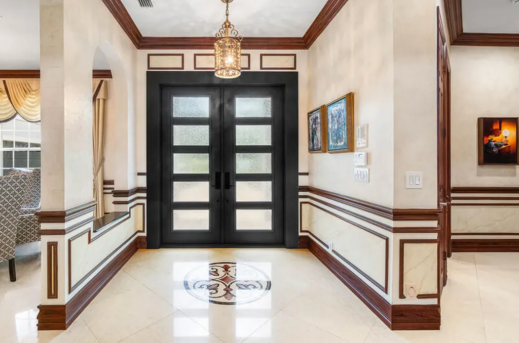 12 Martinique Cove Palm Beach Gardens FL 33418