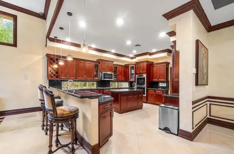 12 Martinique Cove Palm Beach Gardens FL 33418