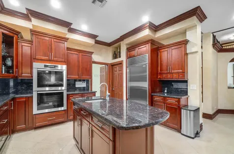 12 Martinique Cove Palm Beach Gardens FL 33418